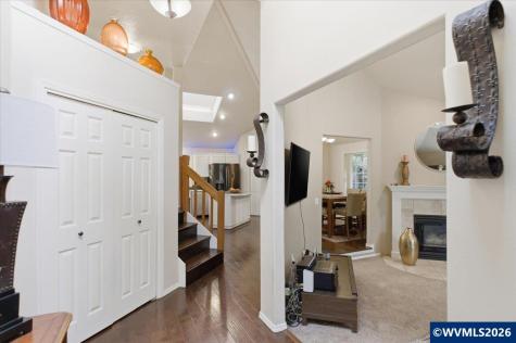 1756 Snowbird Drive NW Salem OR 97304