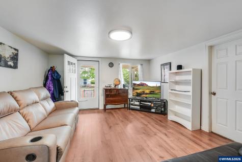 1165 Cross Street SE Salem OR 97302