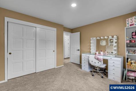 4640 39th Avenue NE Salem OR 97305