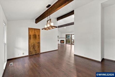 5150 Hill Villa Court S Salem OR 97306