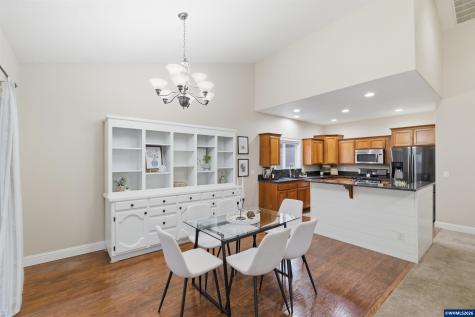 338 NW Foxglove Street Dallas OR 97338