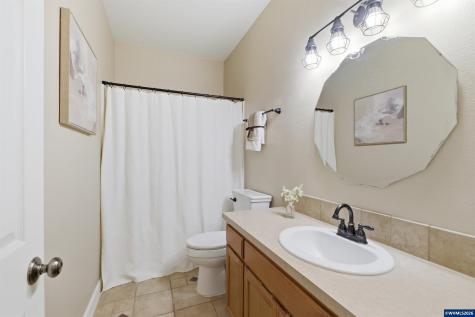 338 NW Foxglove Street Dallas OR 97338