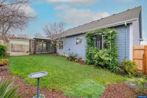338 NW Foxglove Street Dallas OR 97338