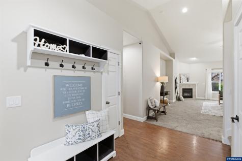 338 NW Foxglove Street Dallas OR 97338