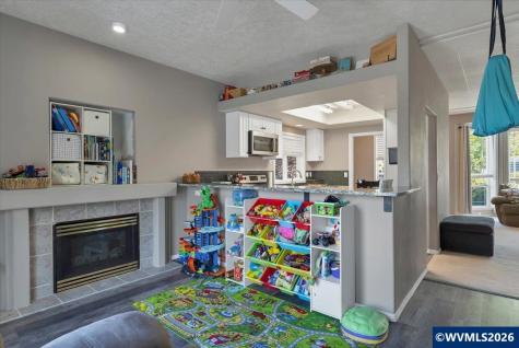 2105 Deerwind Avenue NW Salem OR 97304
