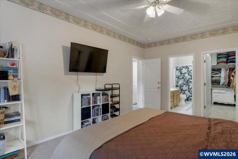 2105 Deerwind Avenue NW Salem OR 97304
