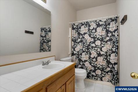 2105 Deerwind Avenue NW Salem OR 97304