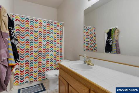 2105 Deerwind Avenue NW Salem OR 97304