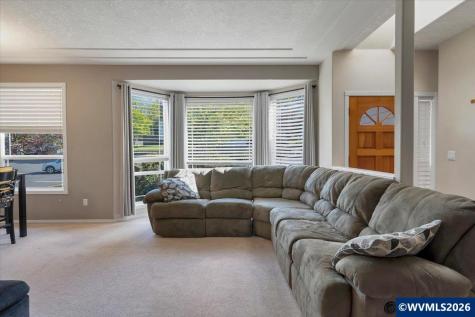 2105 Deerwind Avenue NW Salem OR 97304