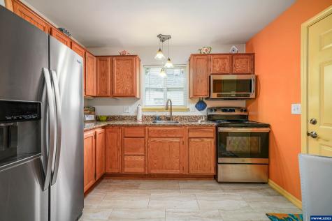 145 Ecols Street N Monmouth OR 97361