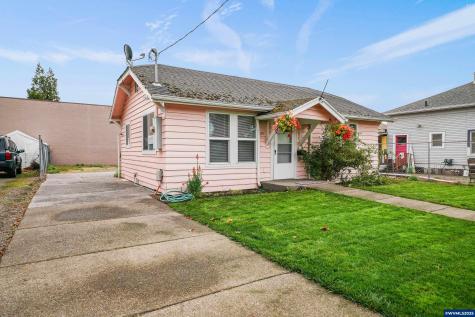 145 Ecols Street N Monmouth OR 97361