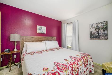 145 Ecols Street N Monmouth OR 97361