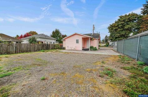 145 Ecols Street N Monmouth OR 97361
