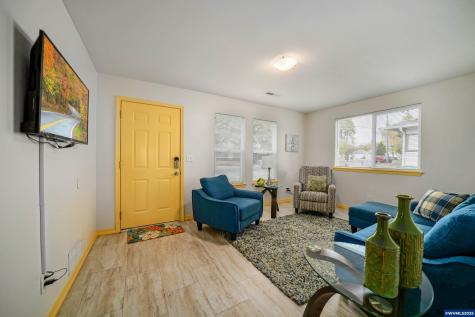 145 Ecols Street N Monmouth OR 97361