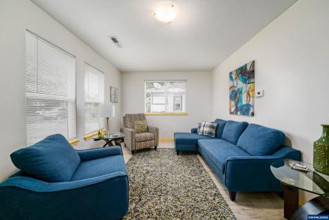 145 Ecols Street N Monmouth OR 97361