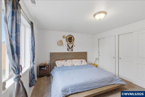 1423 SE Snowberry Avenue Dallas OR 97338