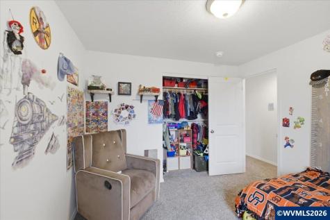 1423 SE Snowberry Avenue Dallas OR 97338