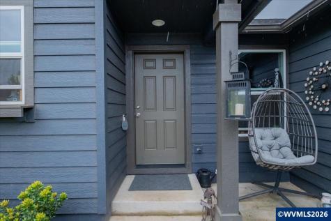 1423 SE Snowberry Avenue Dallas OR 97338