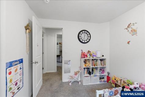 1423 SE Snowberry Avenue Dallas OR 97338