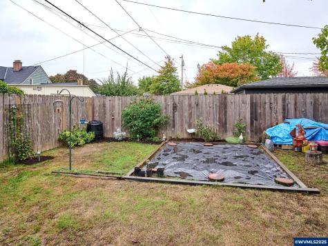 2075 Laurel Avenue NE Salem OR 97301