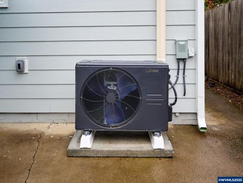 2075 Laurel Avenue NE Salem OR 97301