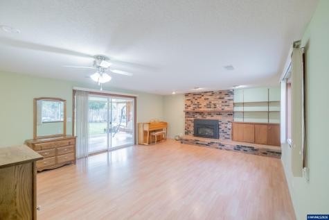 1110 Cascade Drive Lebanon OR 97355