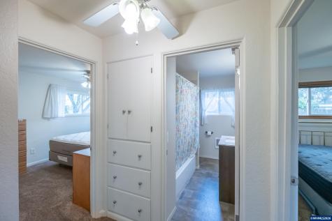 1110 Cascade Drive Lebanon OR 97355