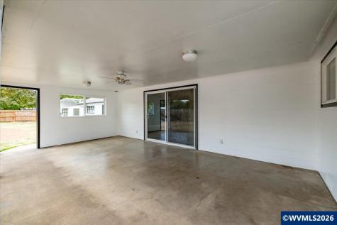 1110 Cascade Drive Lebanon OR 97355