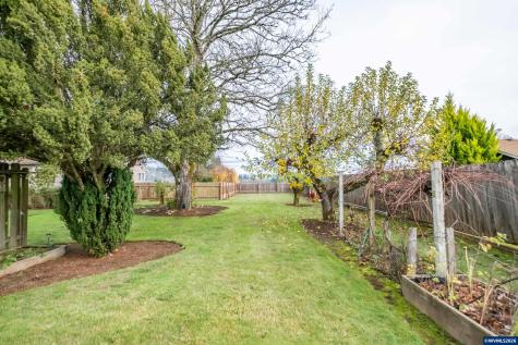 1110 Cascade Drive Lebanon OR 97355