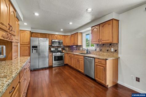 4272 Sylvia Court SE Salem OR 97317
