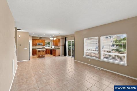 928 Feather Sky Street NW Salem OR 97304