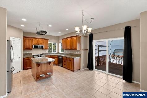 928 Feather Sky Street NW Salem OR 97304
