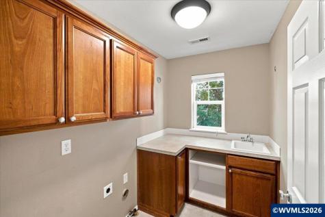 928 Feather Sky Street NW Salem OR 97304