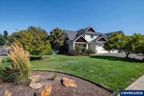 928 Feather Sky Street NW Salem OR 97304