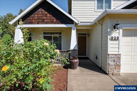 928 Feather Sky Street NW Salem OR 97304