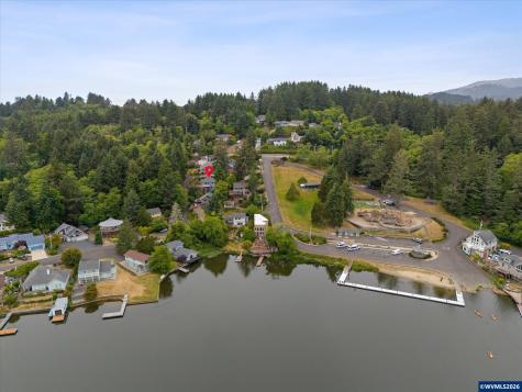 1280 NE Regatta Street Lincoln City OR 97367