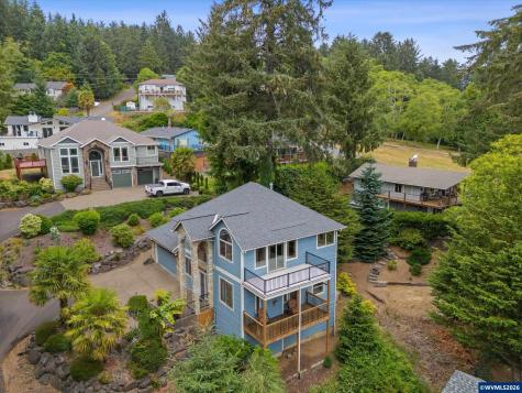 1280 NE Regatta Street Lincoln City OR 97367