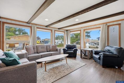6420 Ferry Street Pacific City OR 97135