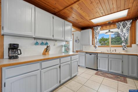 6420 Ferry Street Pacific City OR 97135