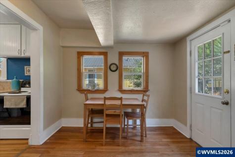 880 Thompson Avenue NE Salem OR 97301