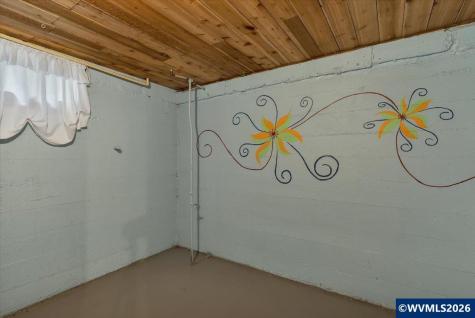 880 Thompson Avenue NE Salem OR 97301