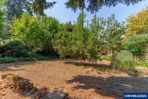 880 Thompson Avenue NE Salem OR 97301