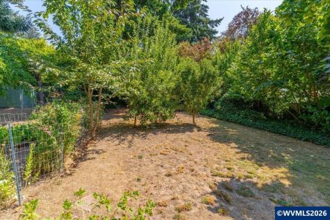 880 Thompson Avenue NE Salem OR 97301