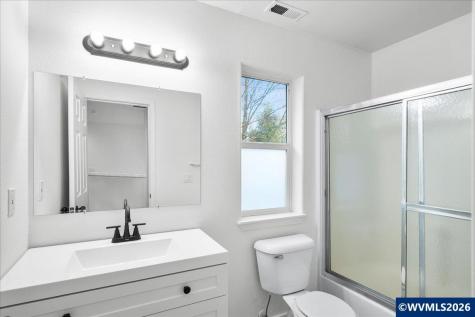 1196 Coventry Court NW Salem OR 97304