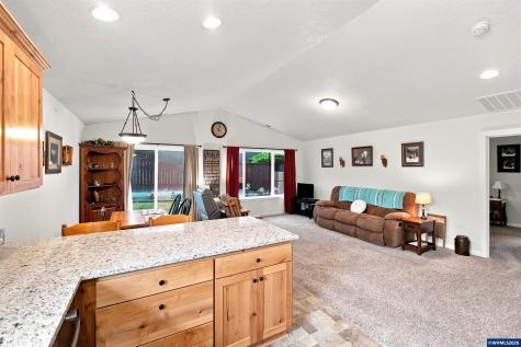 2390 Kokanee Way Lebanon OR 97355