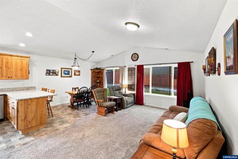 2390 Kokanee Way Lebanon OR 97355