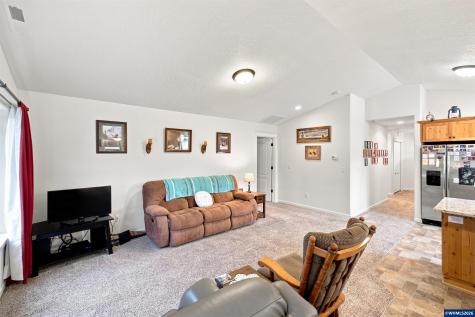 2390 Kokanee Way Lebanon OR 97355