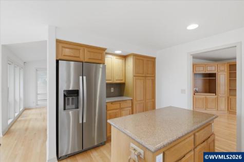 702 Castle Pines Drive N Keizer OR 97303