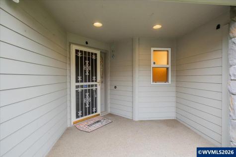 702 Castle Pines Drive N Keizer OR 97303