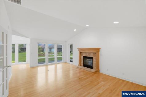 702 Castle Pines Drive N Keizer OR 97303